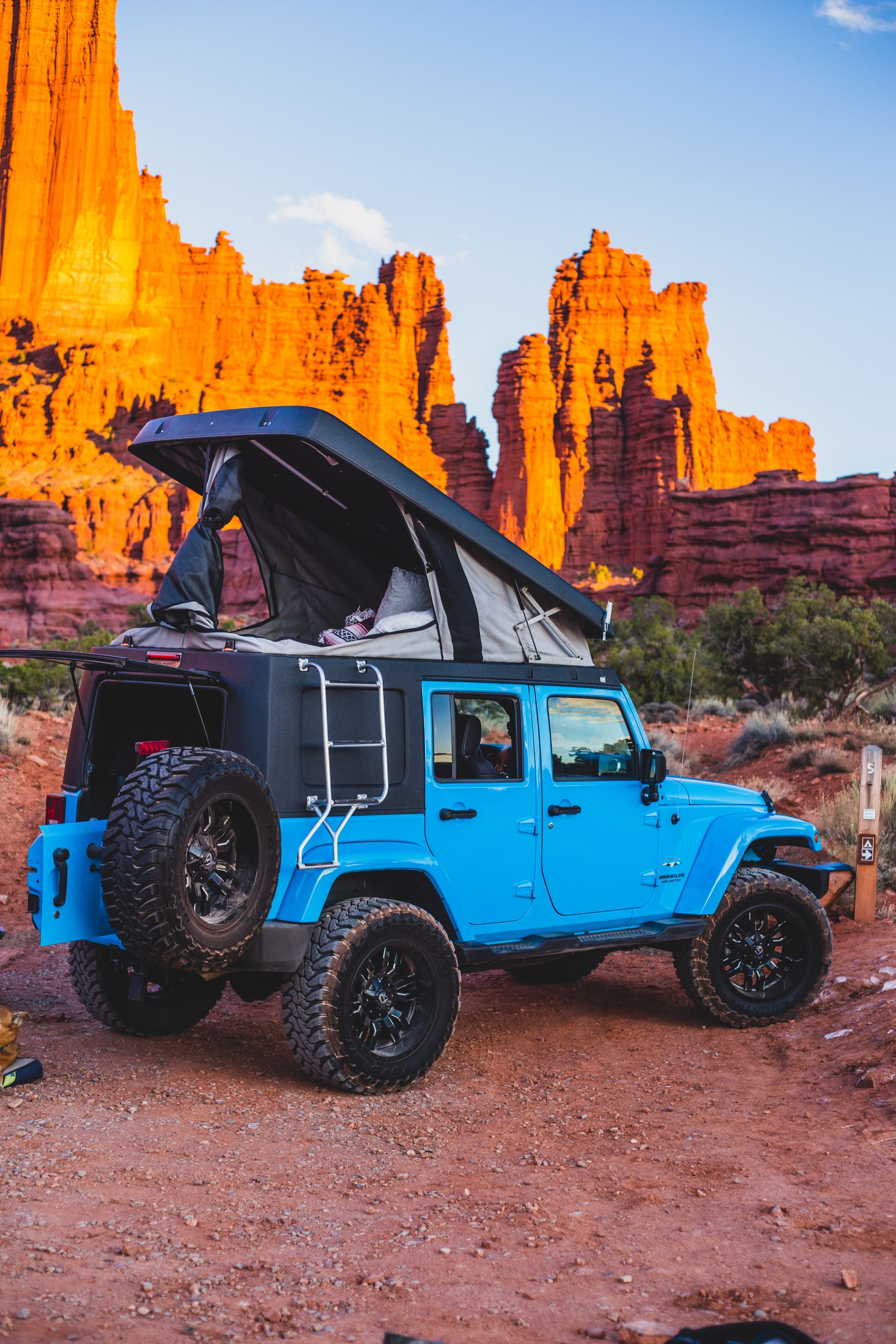 CONSCIOUS CAMPING IN MOAB WITH SOUTHWEST JEEP ADVENTURES